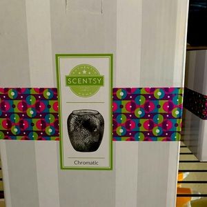 Scentsy Warmer: Chromatic